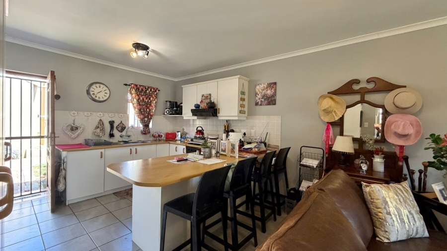 2 Bedroom Property for Sale in Twin Palms Western Cape